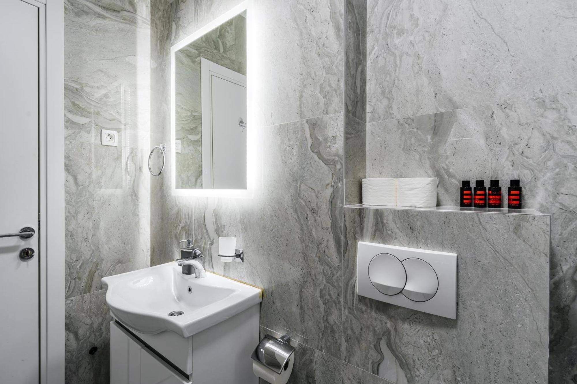 Aura Tower Apartments By Gaby Rafajlovići Esterno foto